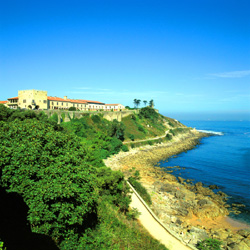 Parador Baiona beach