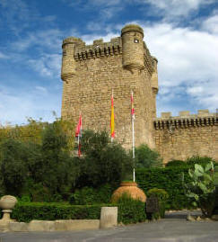 castle hotel Parador Oropesa tower